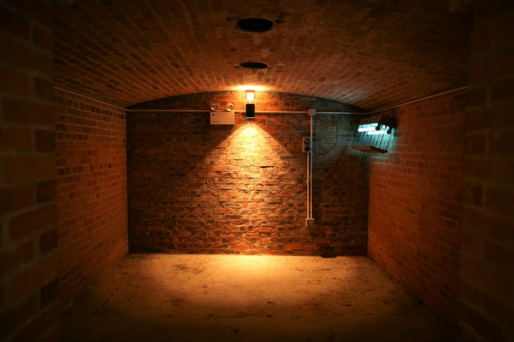 Escaping Reality: The Thrill and Benefits of Immersive Escape Games