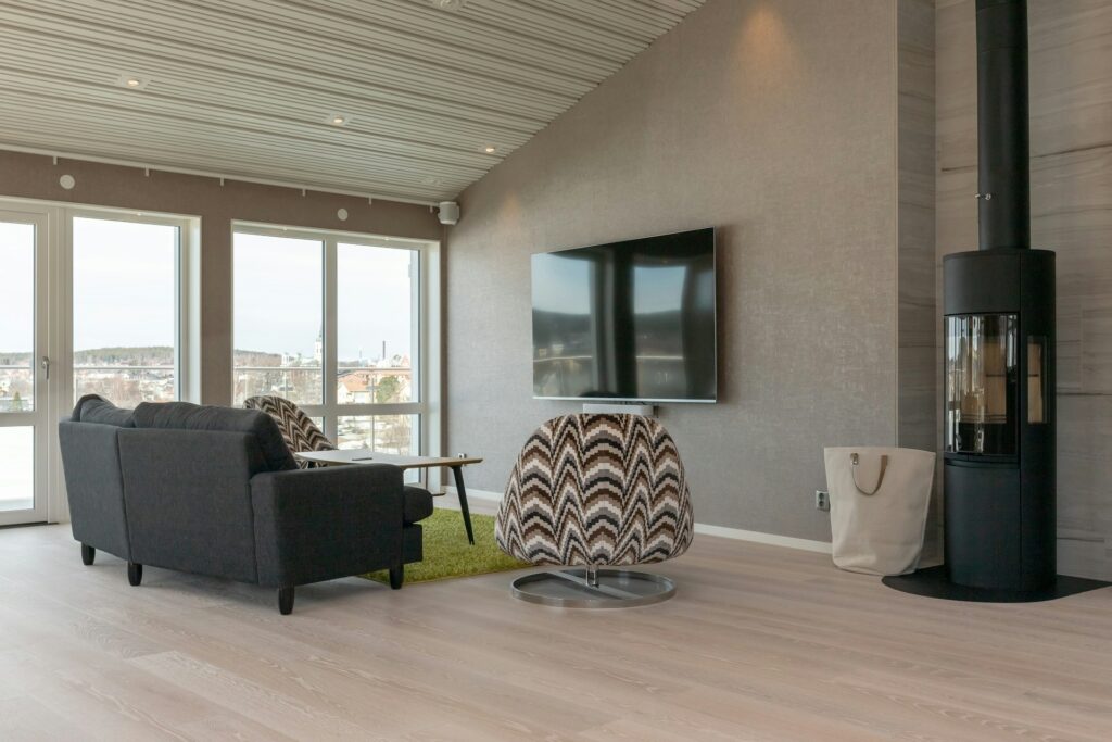 Incorporating Mid-Century Modern Elements into Contemporary Homes