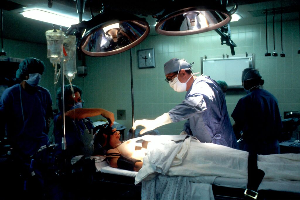 How Standard Operating Procedures Improve Patient Safety in Surgical Facilities